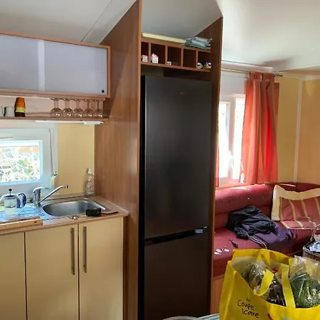 Mobil Aluna Vacances Camping Yelloh Village 캠프장 루옴스
